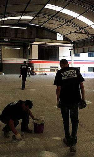 Pintura de chão com tinta epóxi Pintura de chão com tinta epóxi